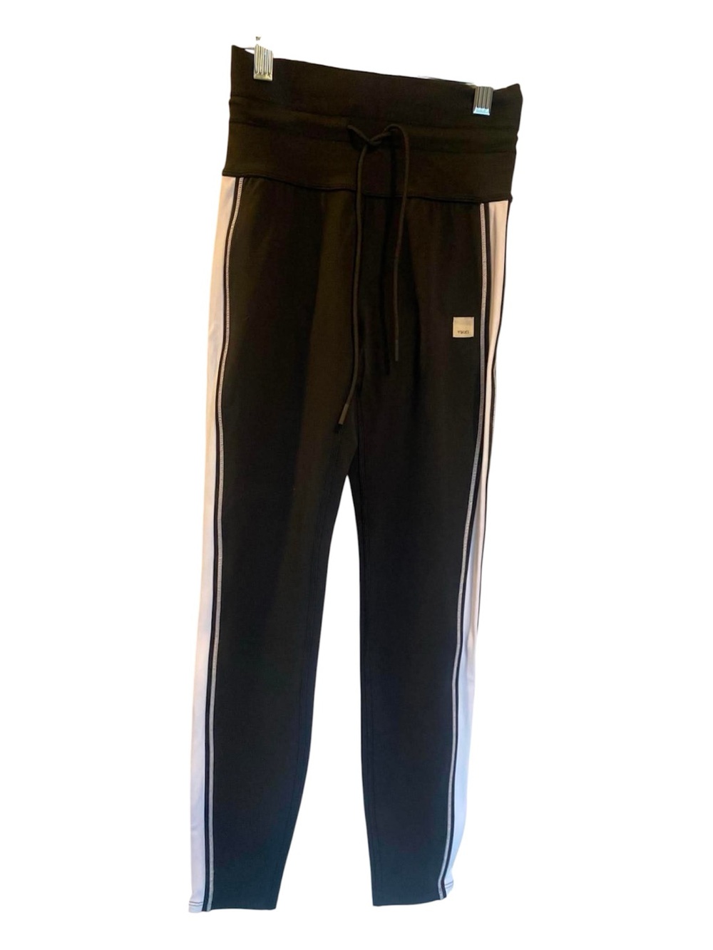 NWT Vuori Daily Track Legging BLACK/WHITE Size: XS